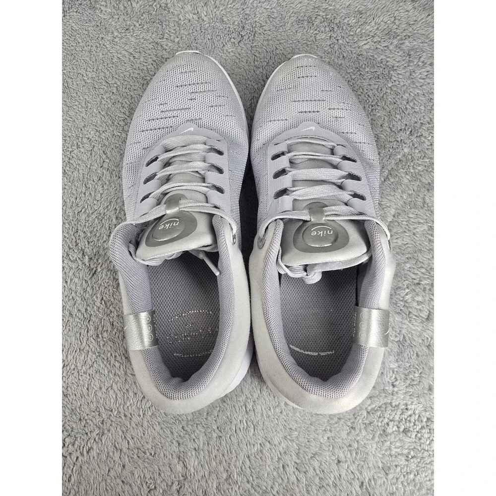 ​Nike Renew Serenity Run Women's Size 8.5 Grey Silver Running Shoes DB0522-001